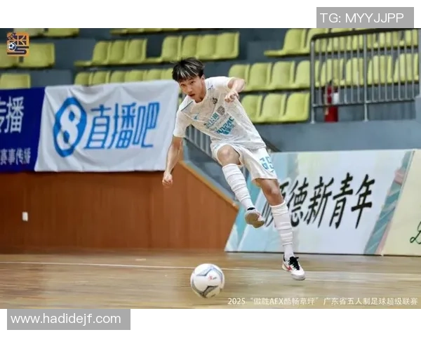 传承足球明星赛在广州盛大举行球迷共庆足球文化的传承与发展 传承足球明星赛在广州盛大举行球迷共庆足球文化的传承与发展