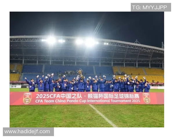 中国杯国际足球赛盛况空前各国球队齐聚争夺荣誉与荣耀 中国杯国际足球赛盛况空前各国球队齐聚争夺荣誉与荣耀