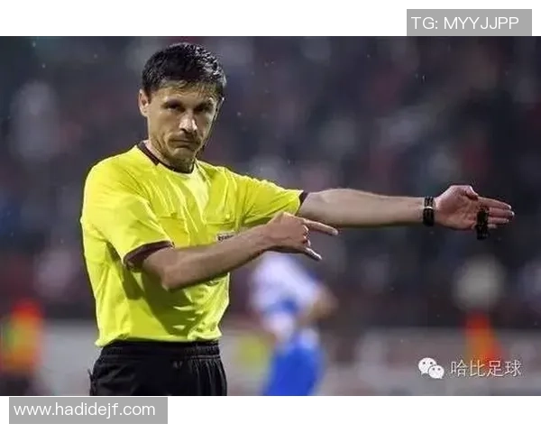 2017年足球裁判规则全面解读与应用指南助力裁判员提升执法水平