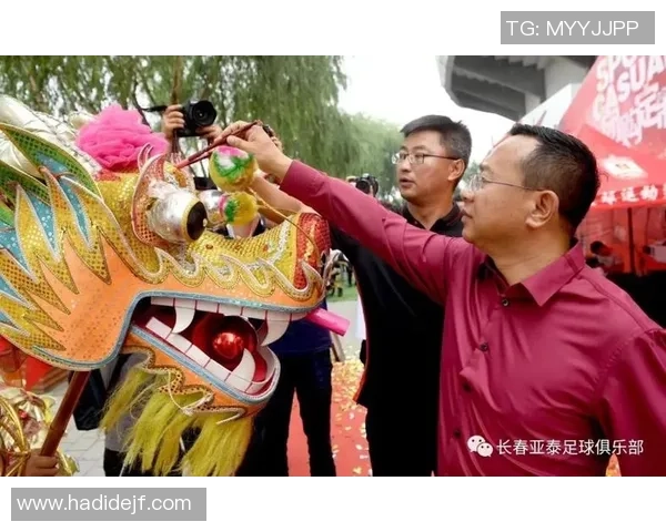 咸阳足球热潮来袭购买足球装备助力青少年运动梦想 咸阳足球热潮来袭购买足球装备助力青少年运动梦想