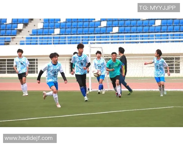 足球渔民的梦想与坚持在绿茵场上绽放的故事